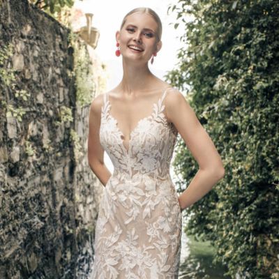 6 Reasons To Have a Bridal Stylist When Dress Shopping
