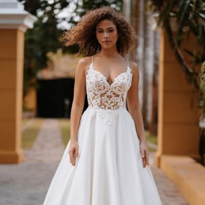 What To Expect When Dress Shopping at Alexandra's Boutique
