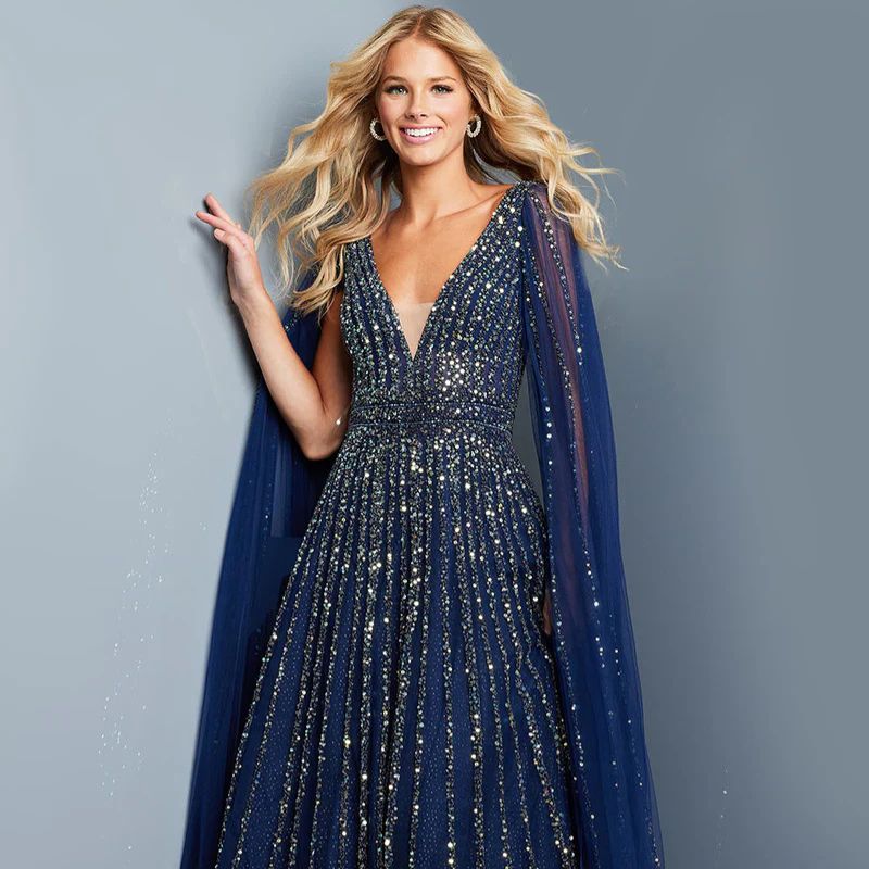 Helping Your Mother Find the Perfect Dress for Your Wedding