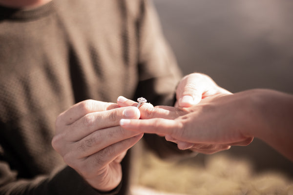 5 Things You Should Do as Soon as You Get Engaged