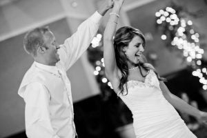 5 Tips for Choosing Your Wedding Reception Music