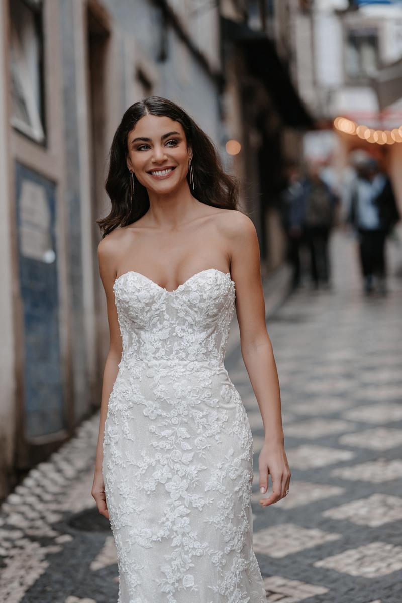 Abella Style Number E460L - 13