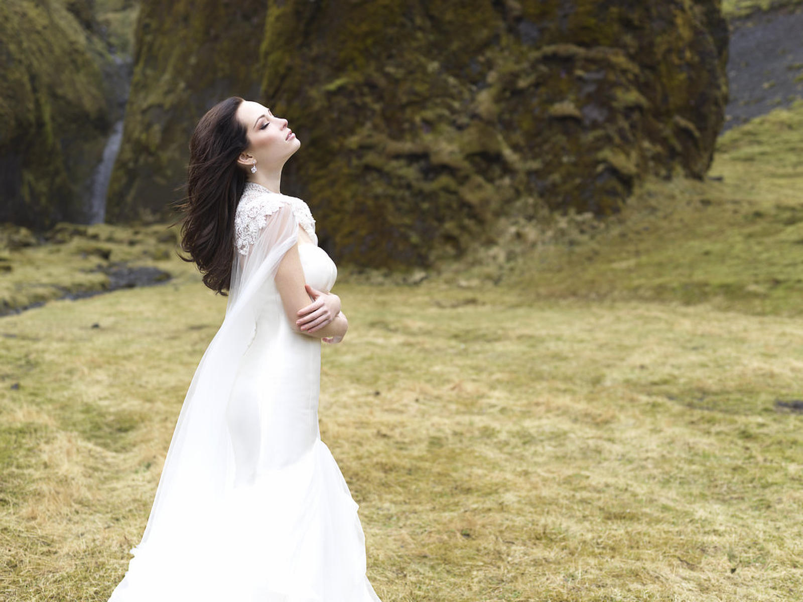 Allure Bridal Style Number 9416 - 4