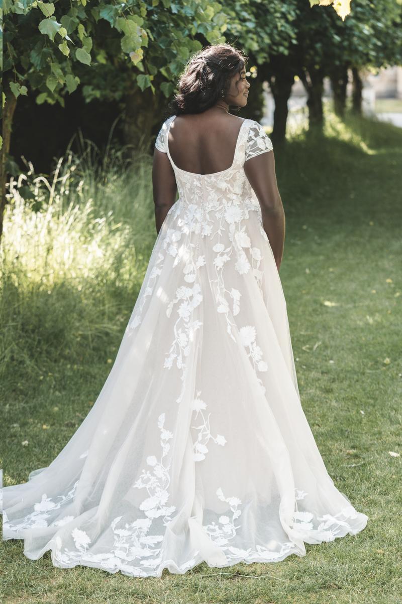 Bridgerton Style Number BR1006 - 2