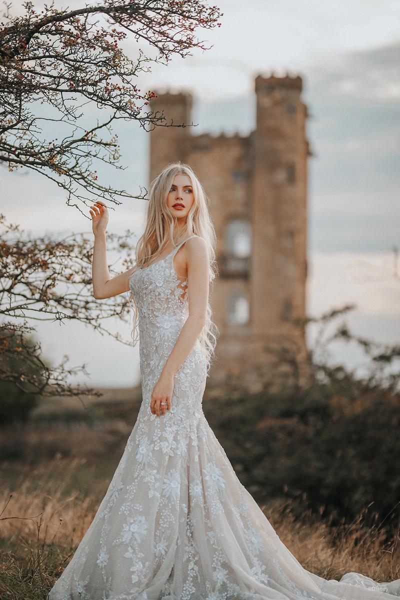 Disney Fairy Tale Weddings Style Number D326 - 7