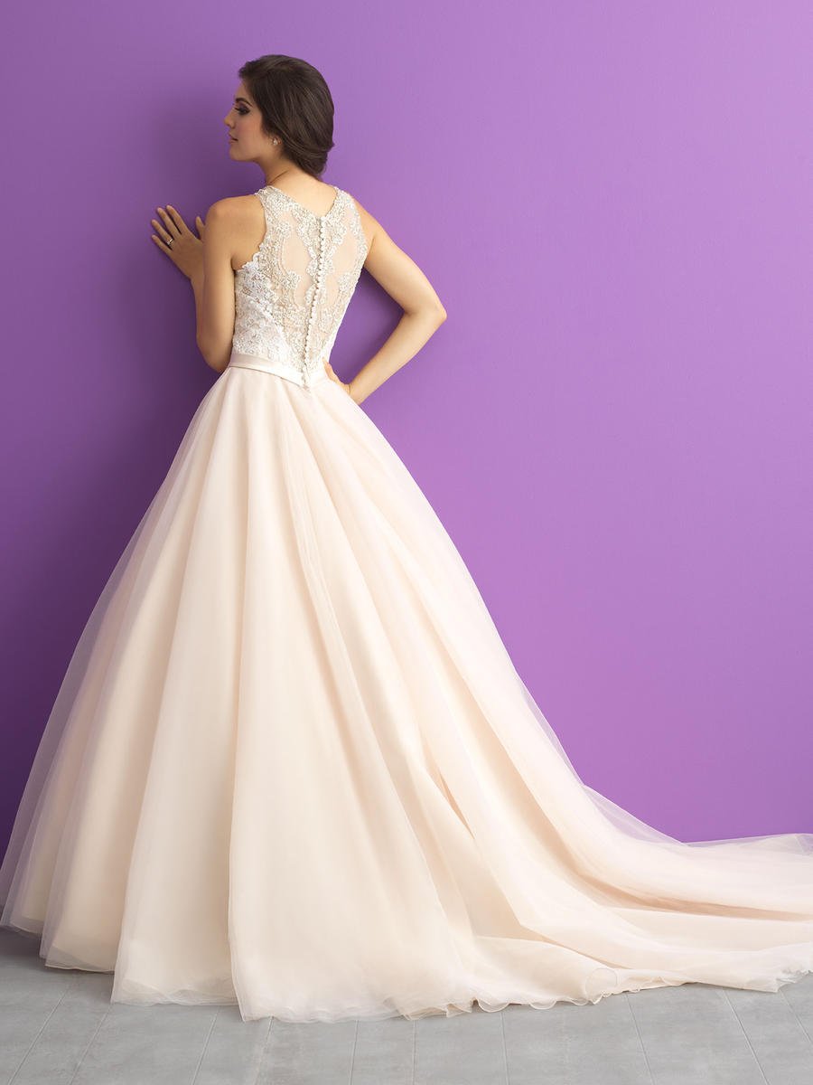 Allure Romance Style Number 3011 - 2