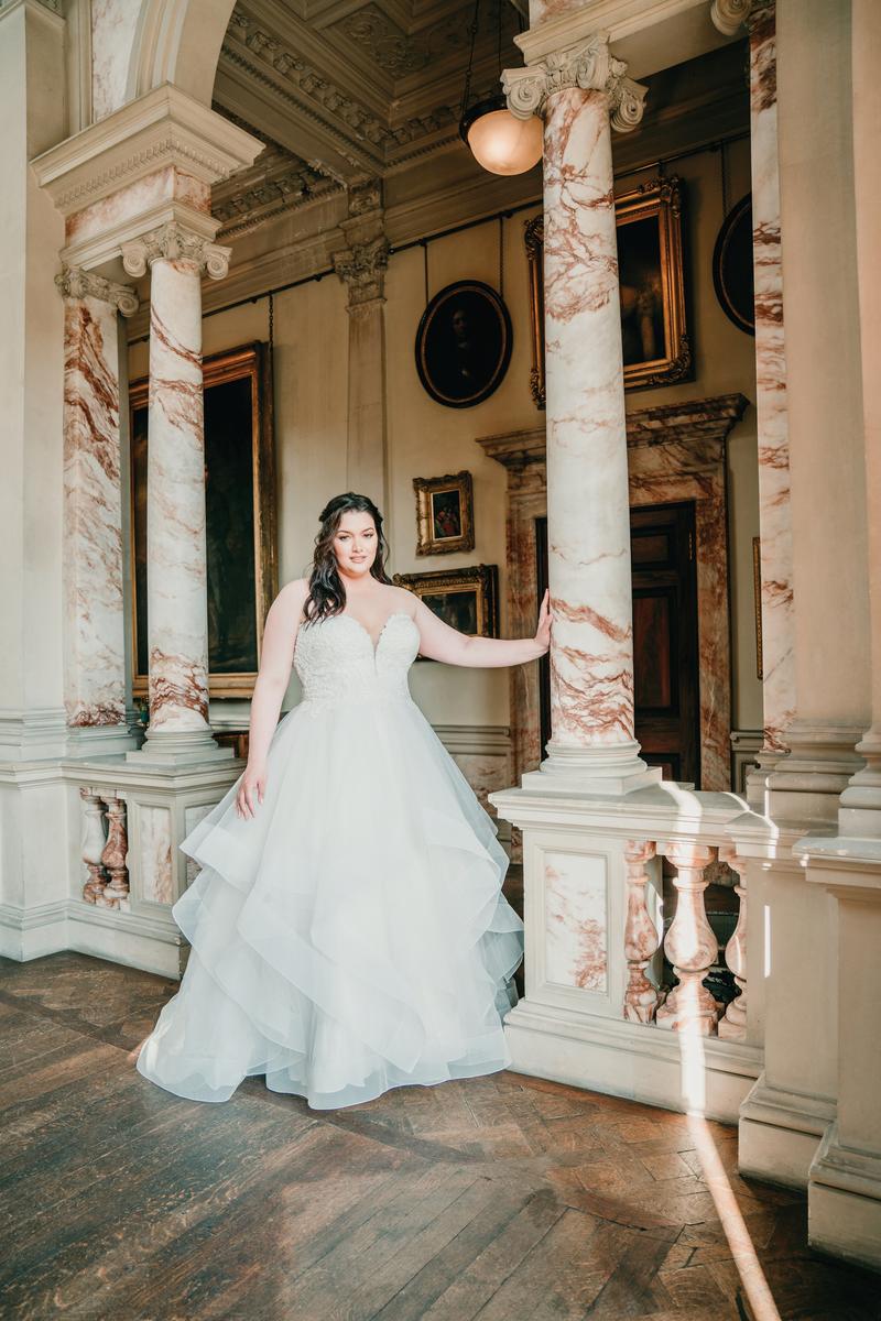 Allure Romance Style Number 3315 - 4