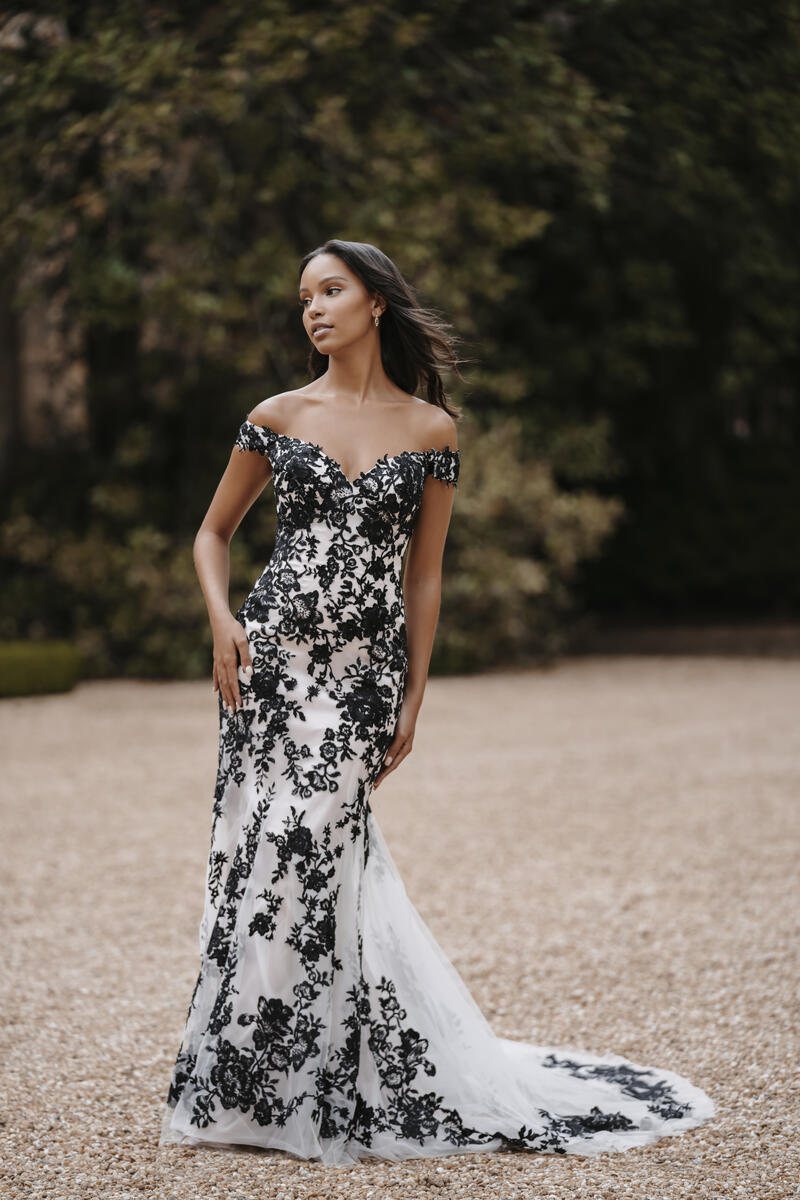 Allure Romance Style Number 3455 - 8