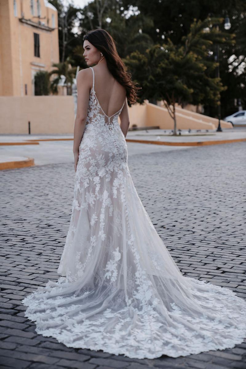Allure Romance Style Number 3561 - 2