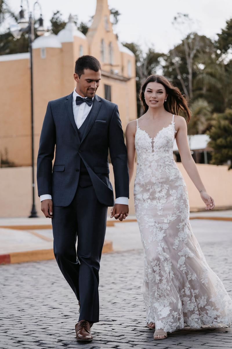 Allure Romance Style Number 3561 - 5