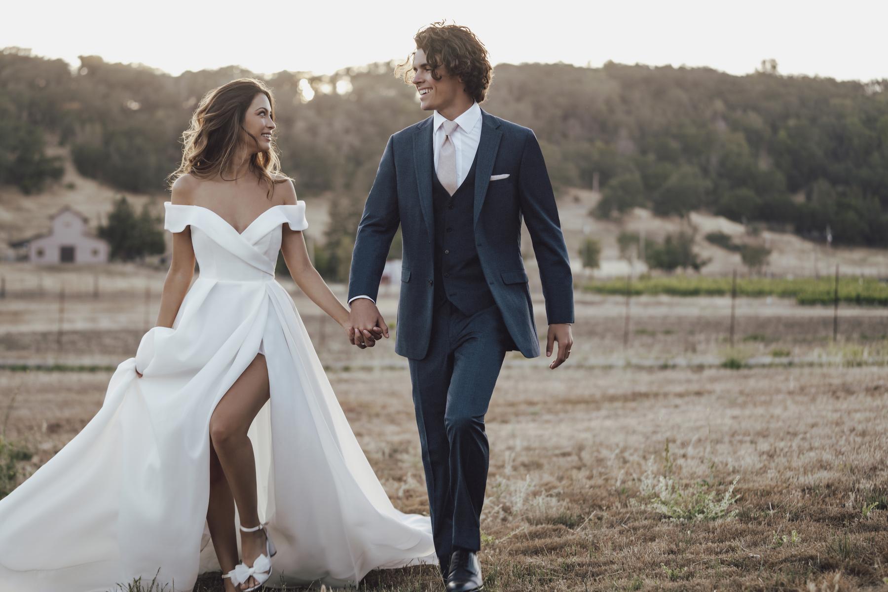 Allure Romance Style Number R3602 - 7