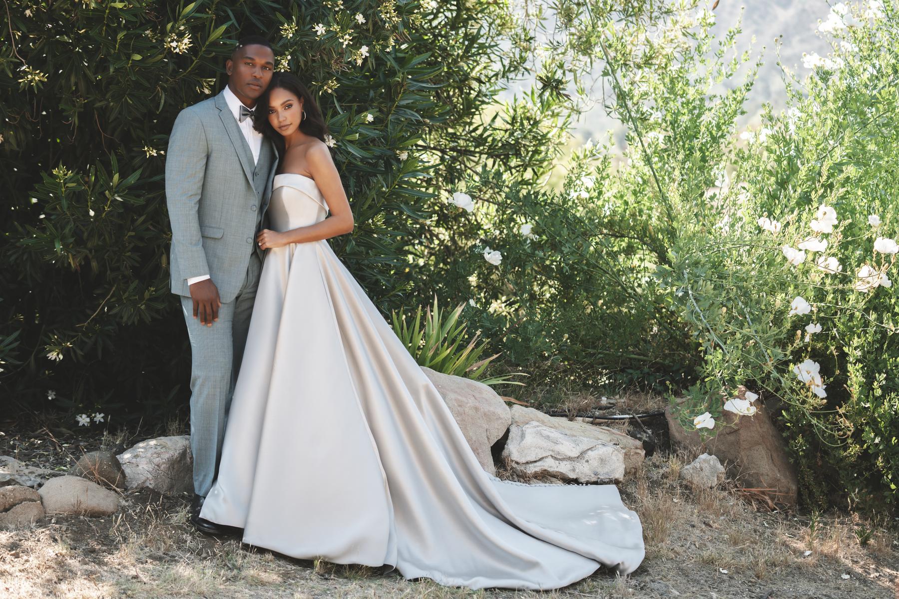 Allure Romance Style Number R3715 - 3