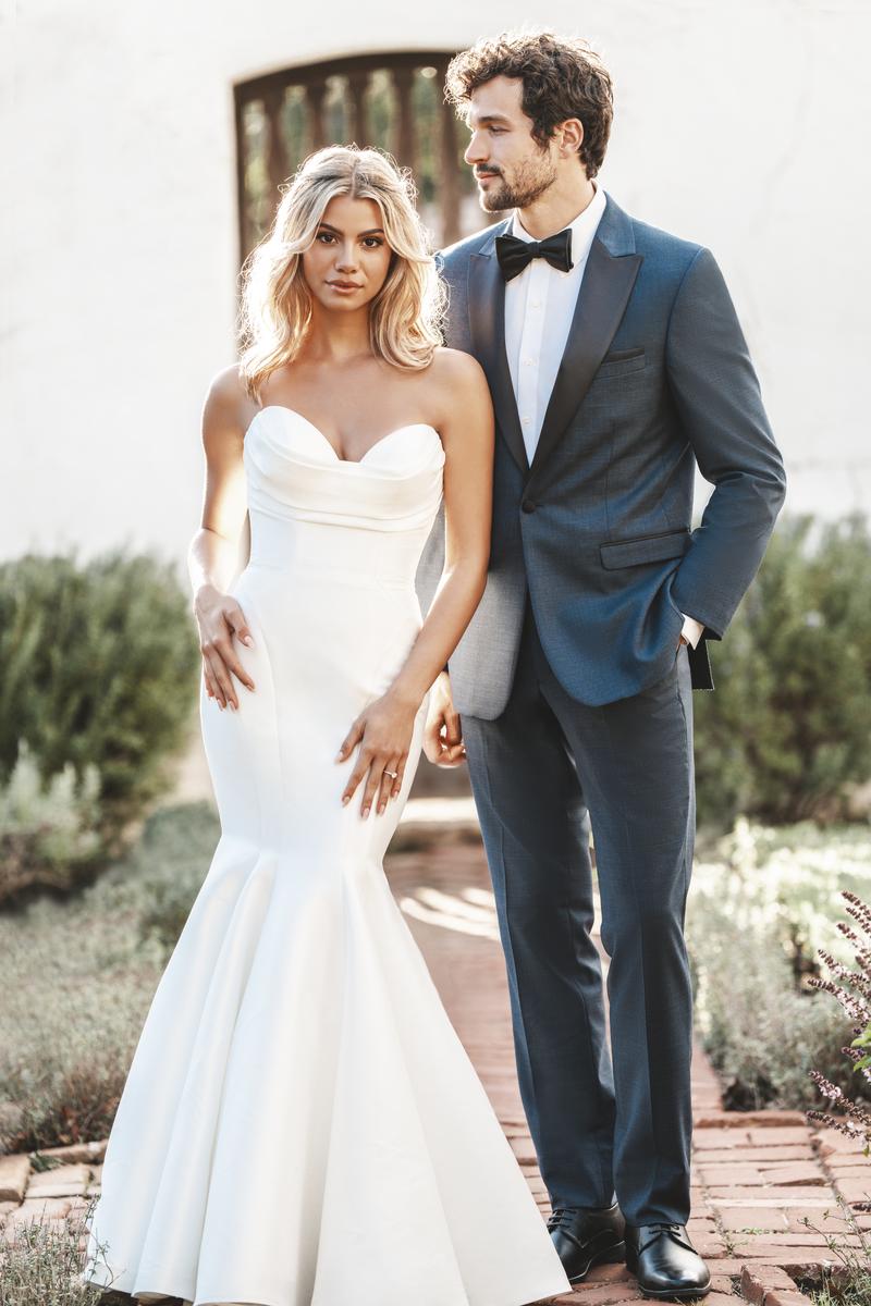 Allure Romance Style Number R3756 - 6