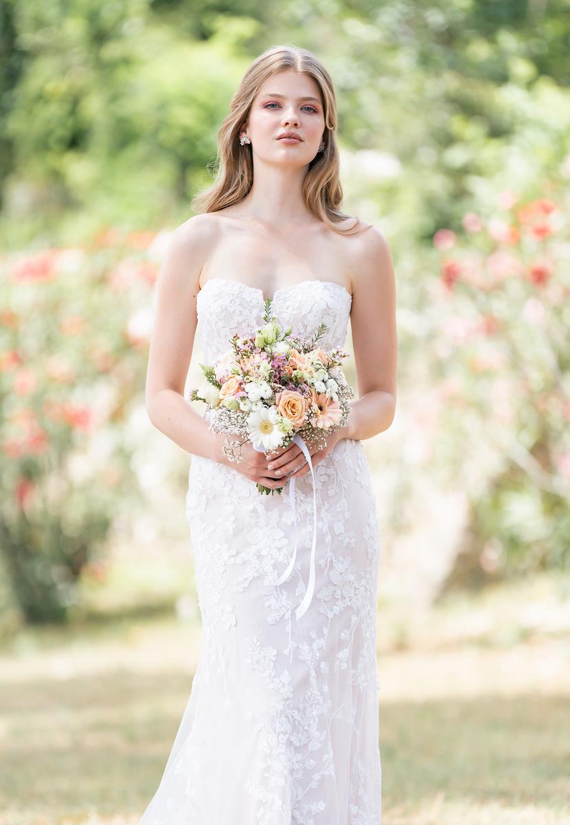 Allure Romance Style Number R3802 - 3