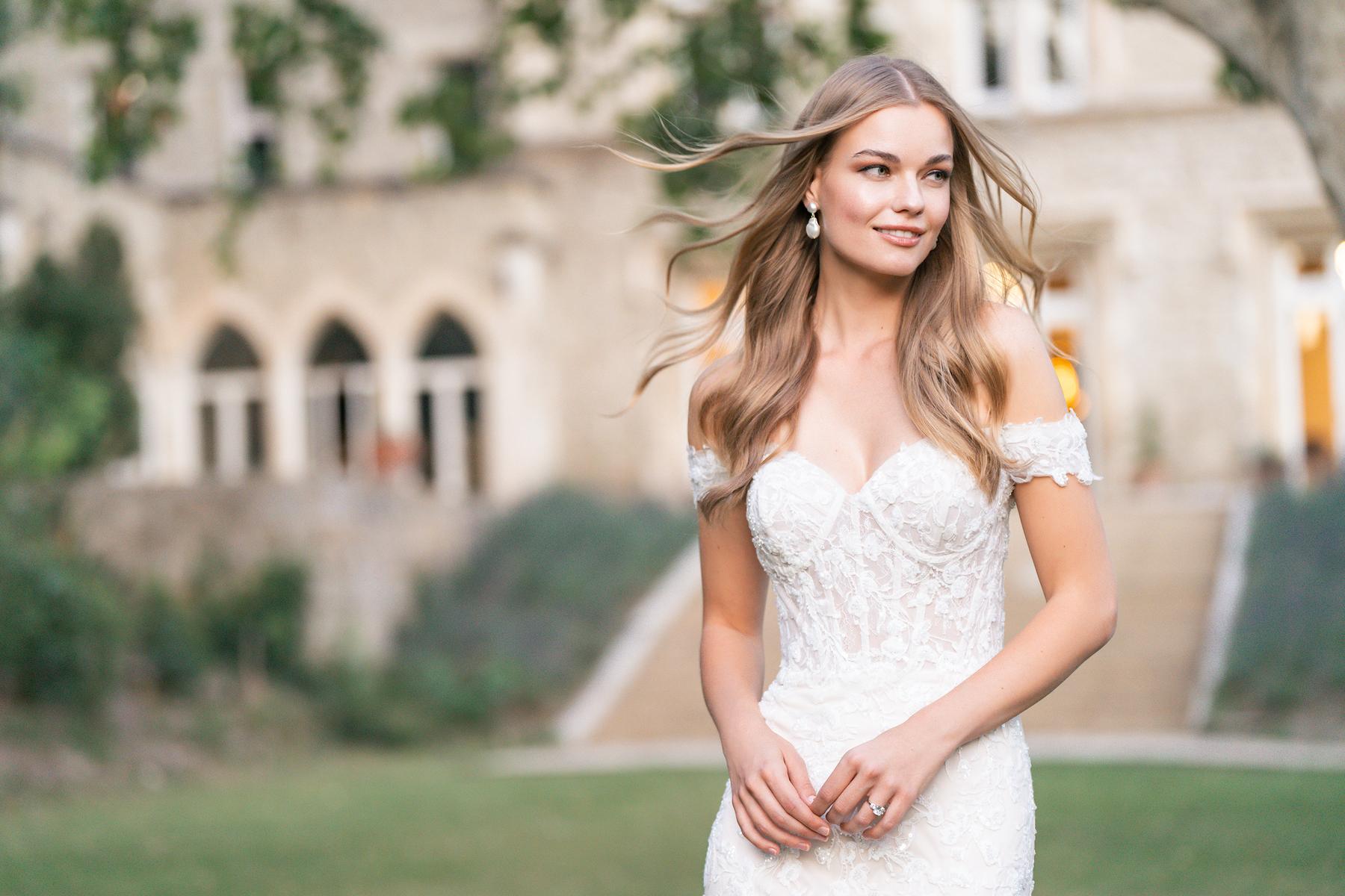 Allure Romance Style Number R3813L - 4