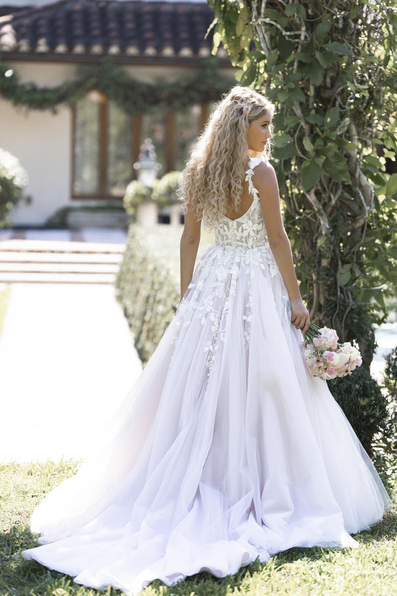 Allure Romance Style Number R3852L - 2