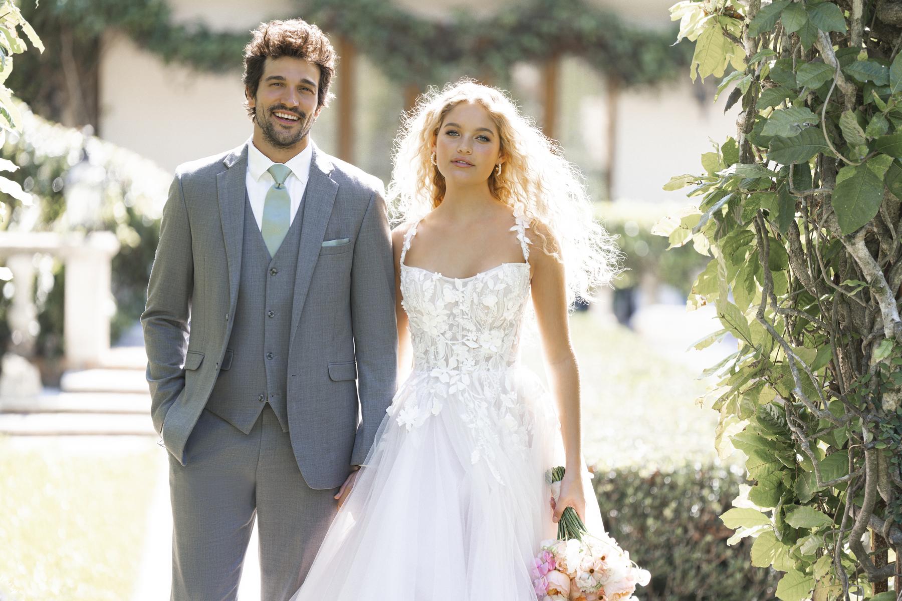 Allure Romance Style Number R3852L - 15