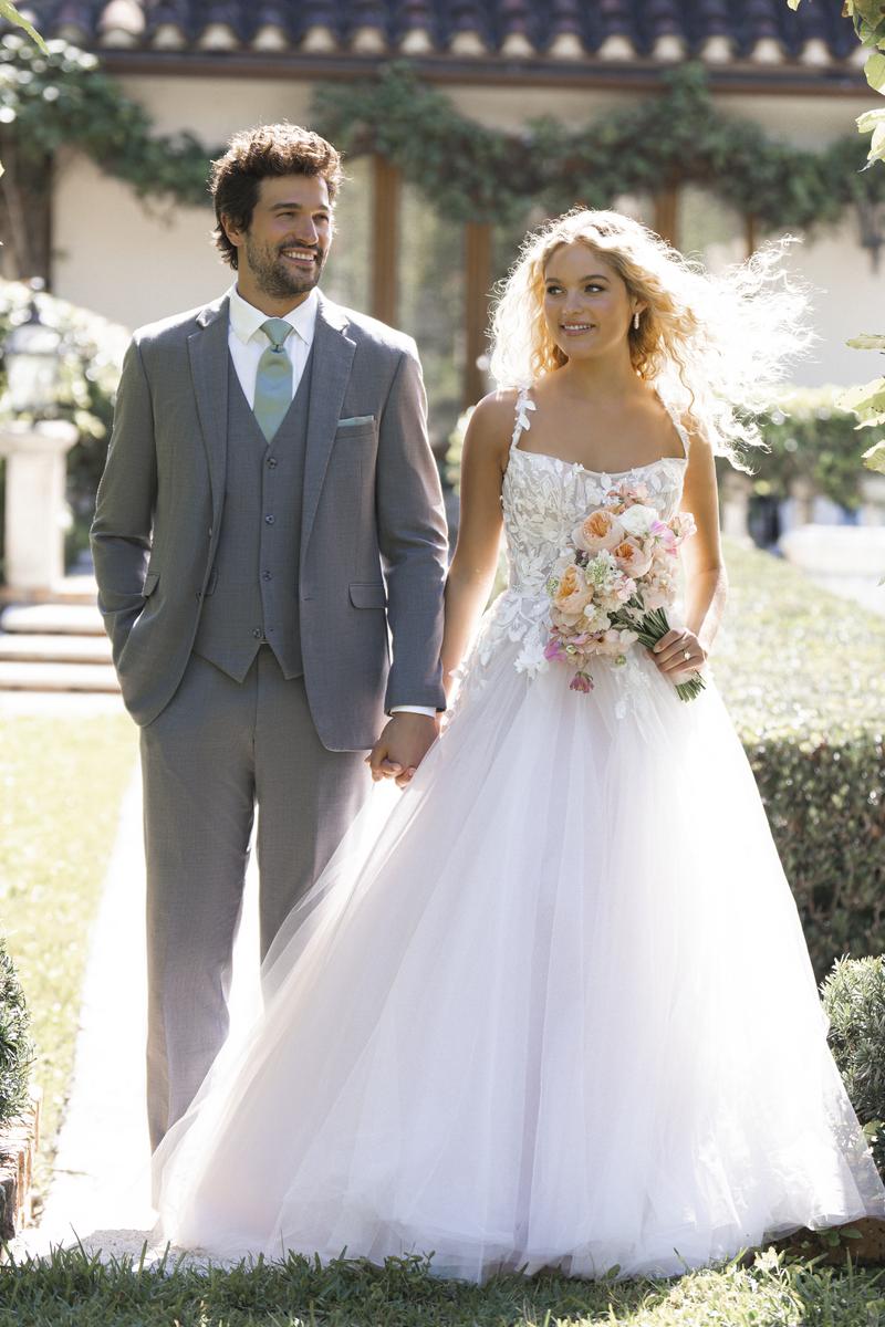 Allure Romance Style Number R3852L - 13