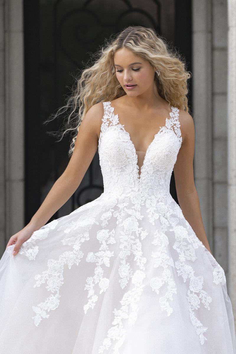 Allure Romance Style Number R3858 - 7