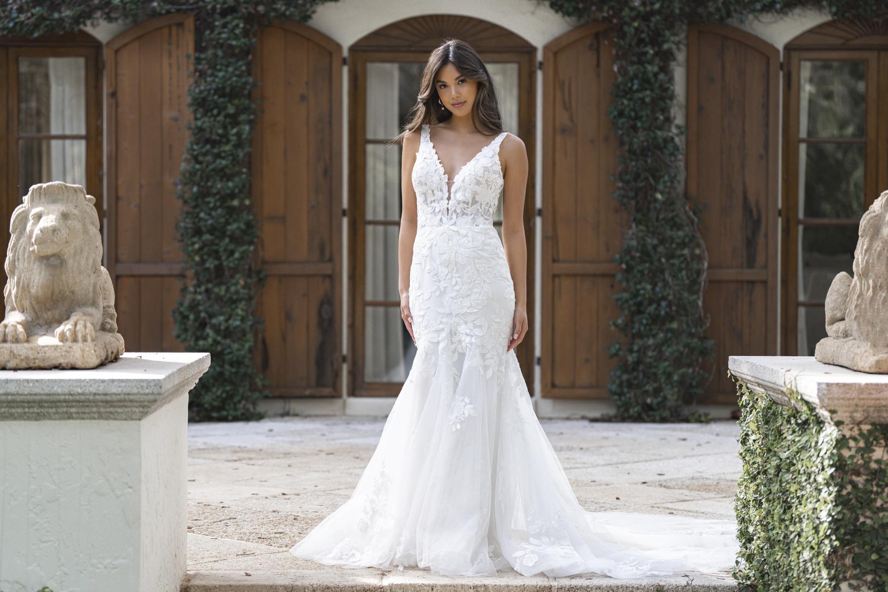 Allure Romance Style Number R3859L - 10