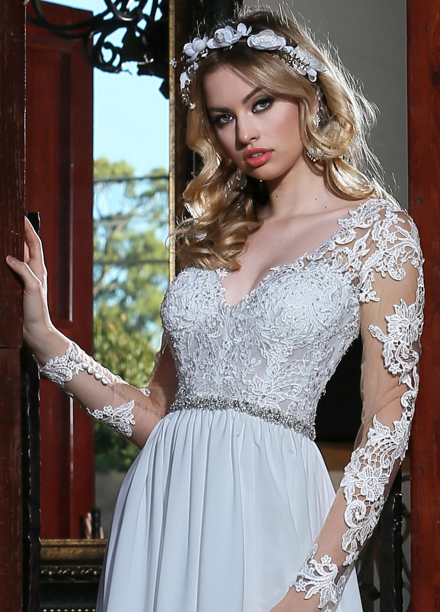 Ashley and Justin Bride Style Number 10511 - 3