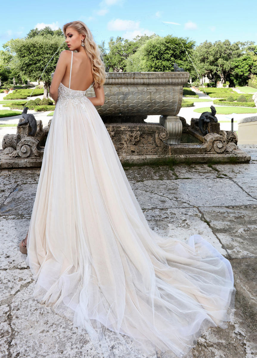 Ashley and Justin Bride Style Number 10571 - 2