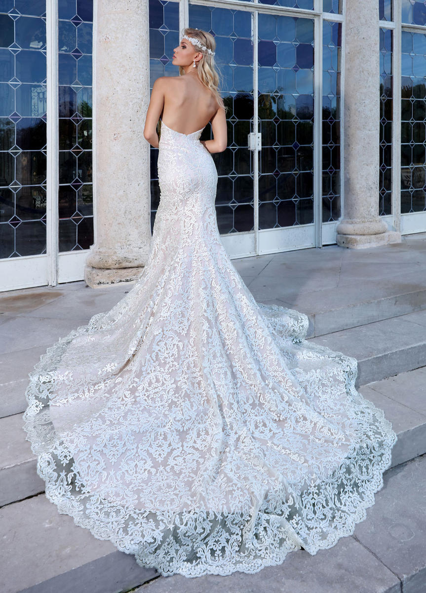 Ashley and Justin Bride Style Number 10589 - 2