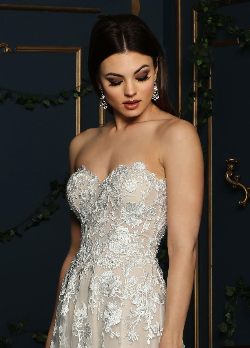 Ashley and Justin Bride Style Number 10646 - 3