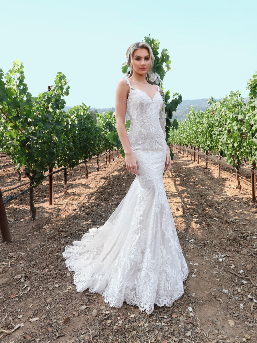 Ashley and Justin Bride Style Number 10670 - 5