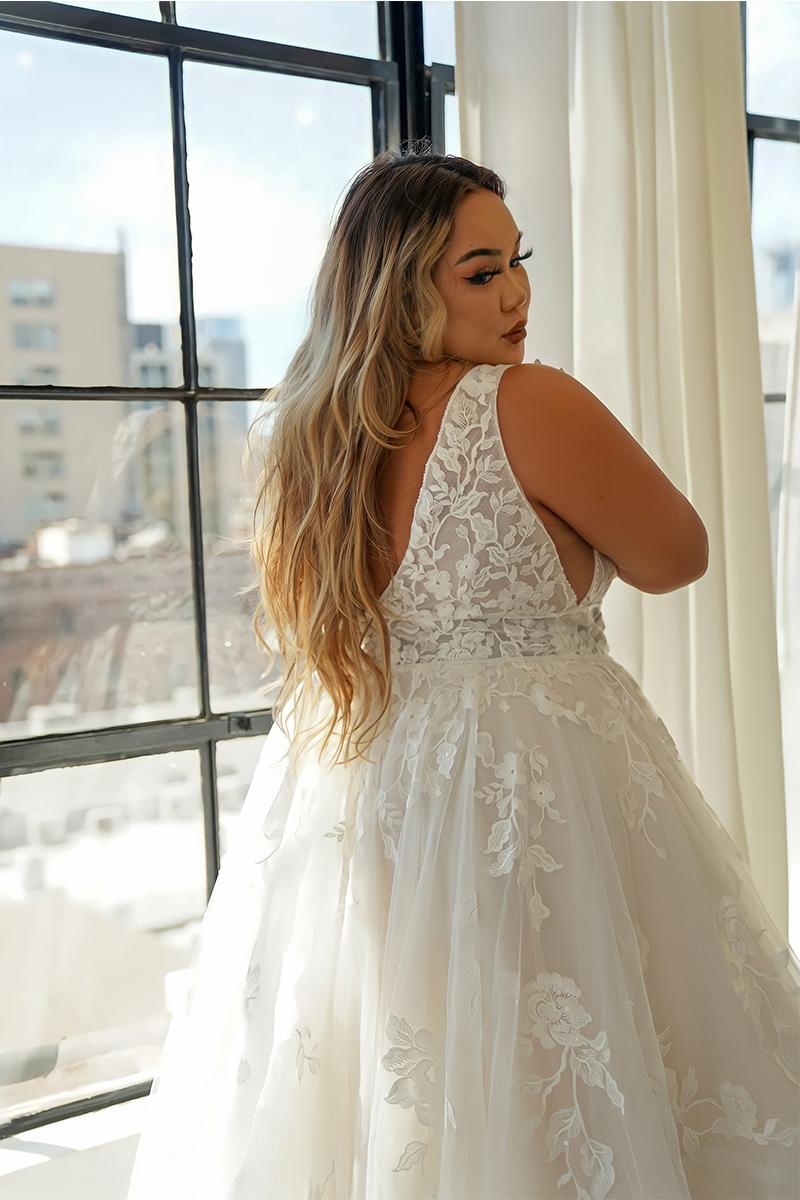 Essense Bridal Collection Style Number D3384 - 4