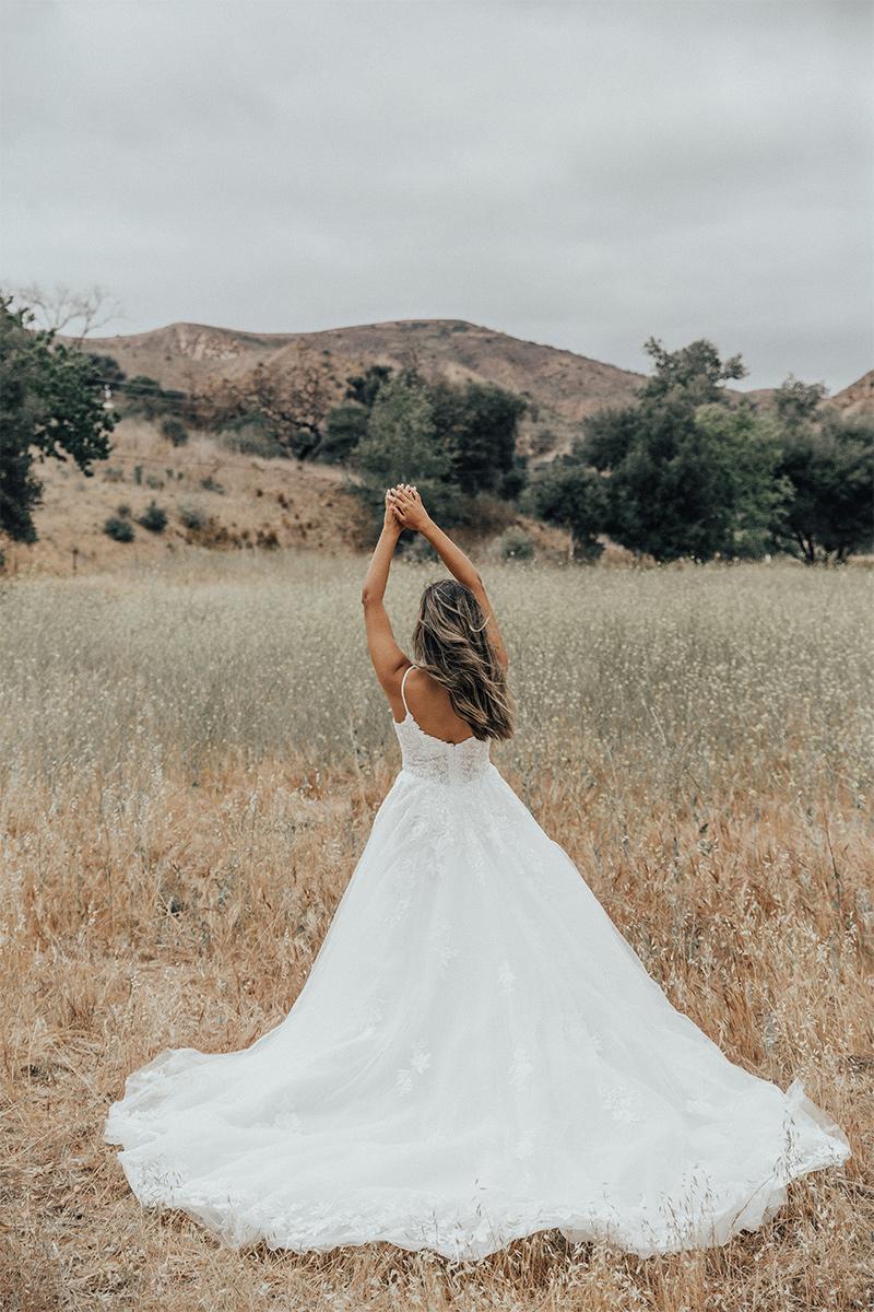 Essense Bridal Collection Style Number D3386 - 10