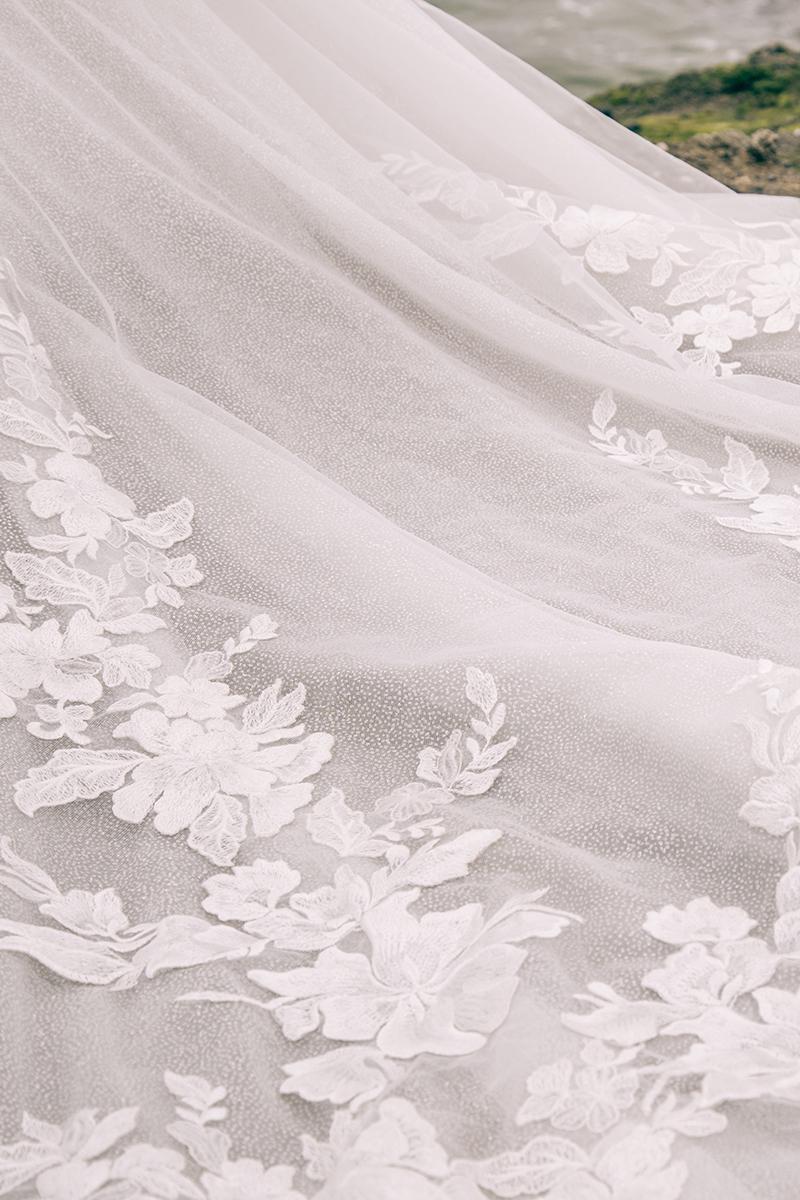 Essense Bridal Collection Style Number D3393 - 28