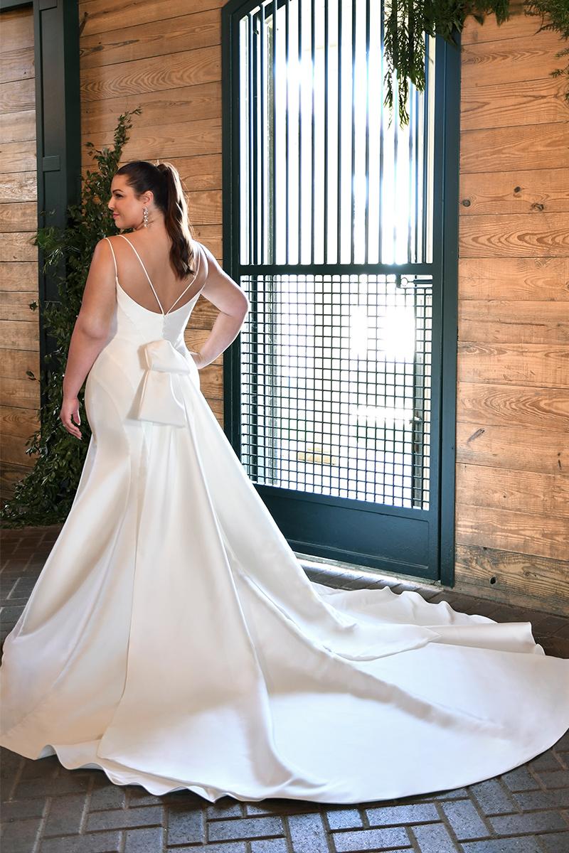 Essense Bridal Collection Style Number D3404 - 7