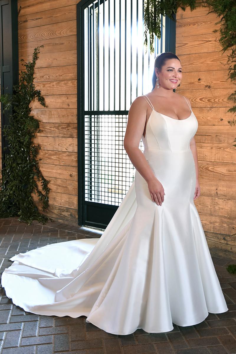 Essense Bridal Collection Style Number D3404 - 13