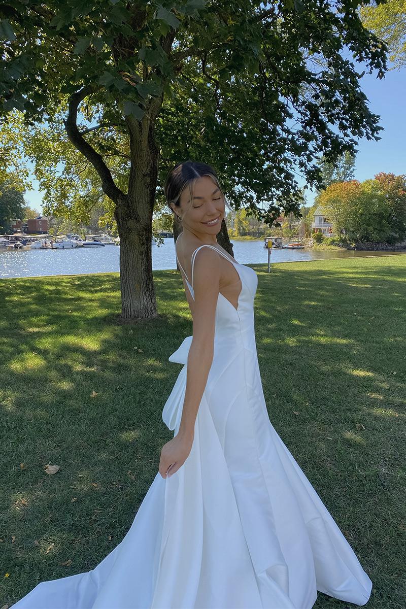 Essense Bridal Collection Style Number D3404 - 20