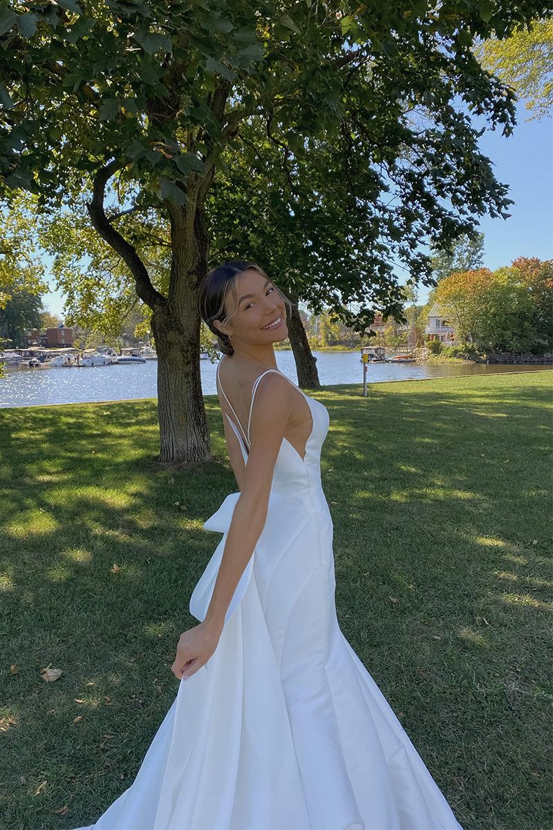 Essense Bridal Collection Style Number D3404 - 17