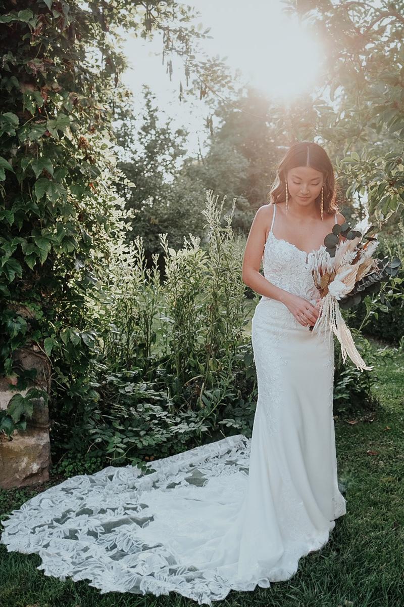 Essense Bridal Collection Style Number D3458 - 8