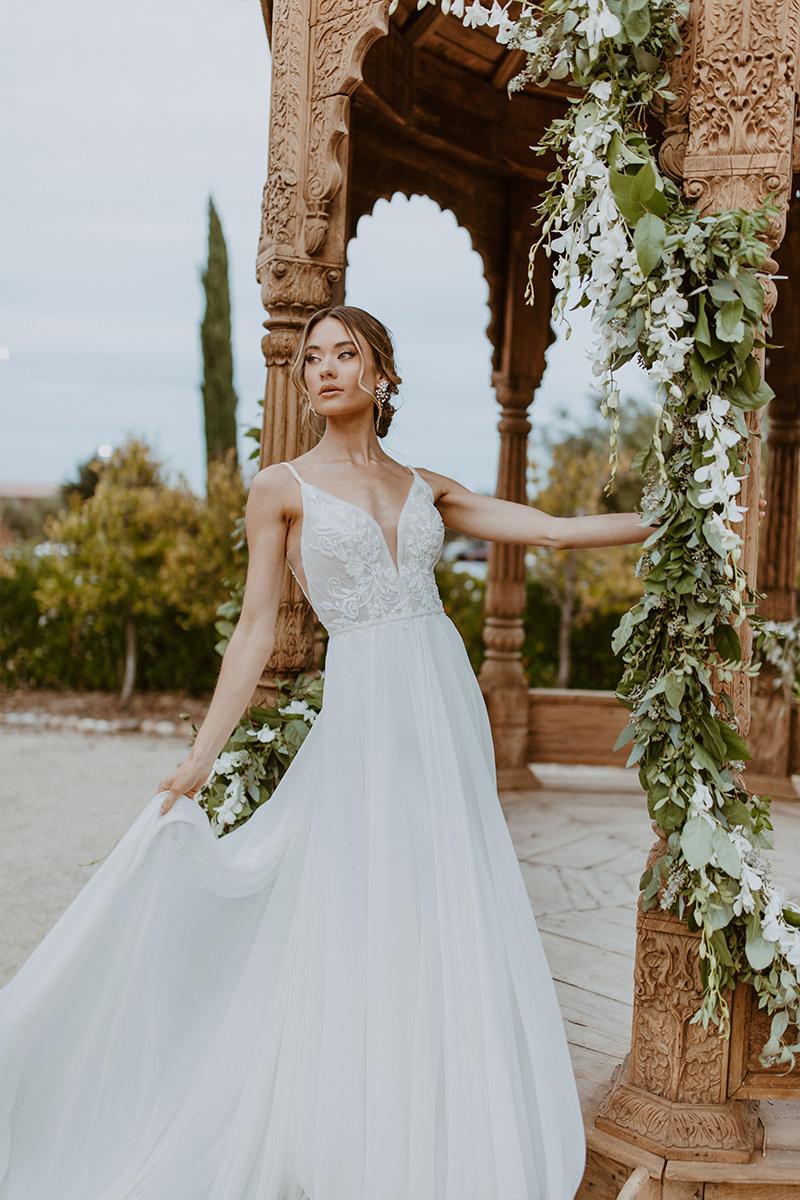 Essense Bridal Collection Style Number D3508 - 5