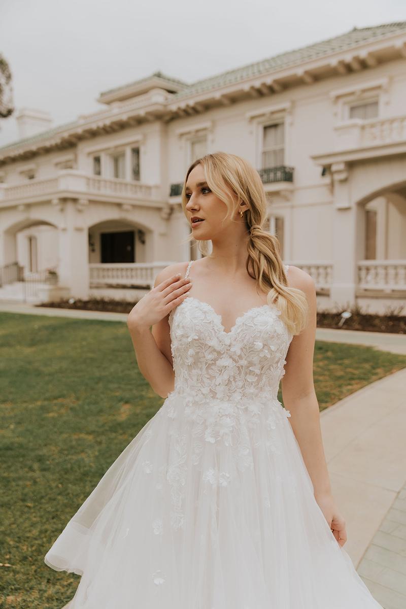 Essense Bridal Collection Style Number D3587 - 12