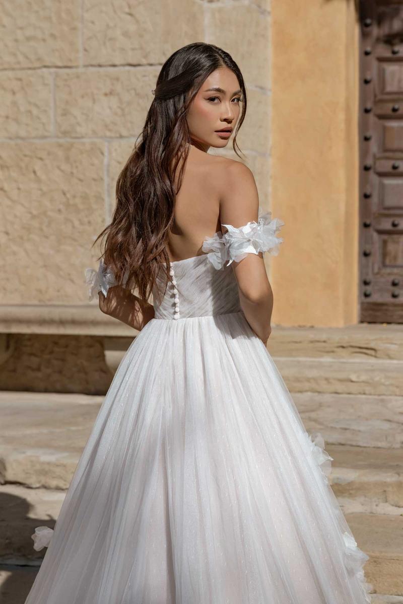 Essense Bridal Collection Style Number D3734 - 12