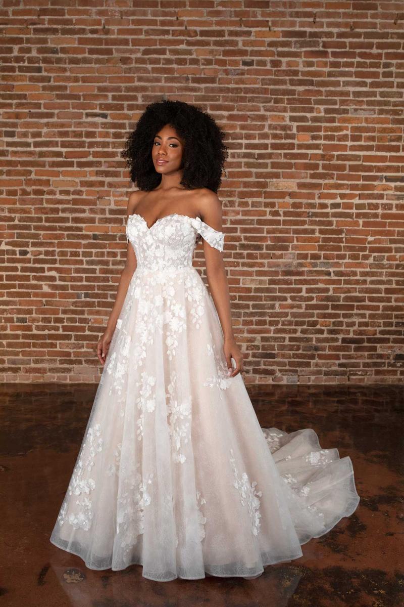 Essense Bridal Collection Style Number D3738 - 10