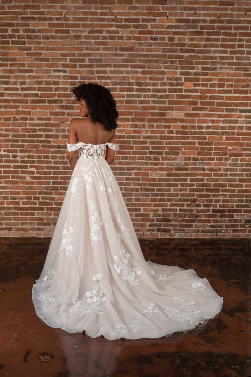 Essense Bridal Collection Style Number D3738 - 6