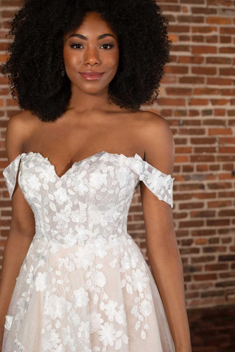 Essense Bridal Collection Style Number D3738 - 7