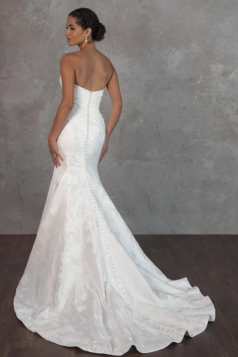 Essense Bridal Collection Style Number D4300 - 6