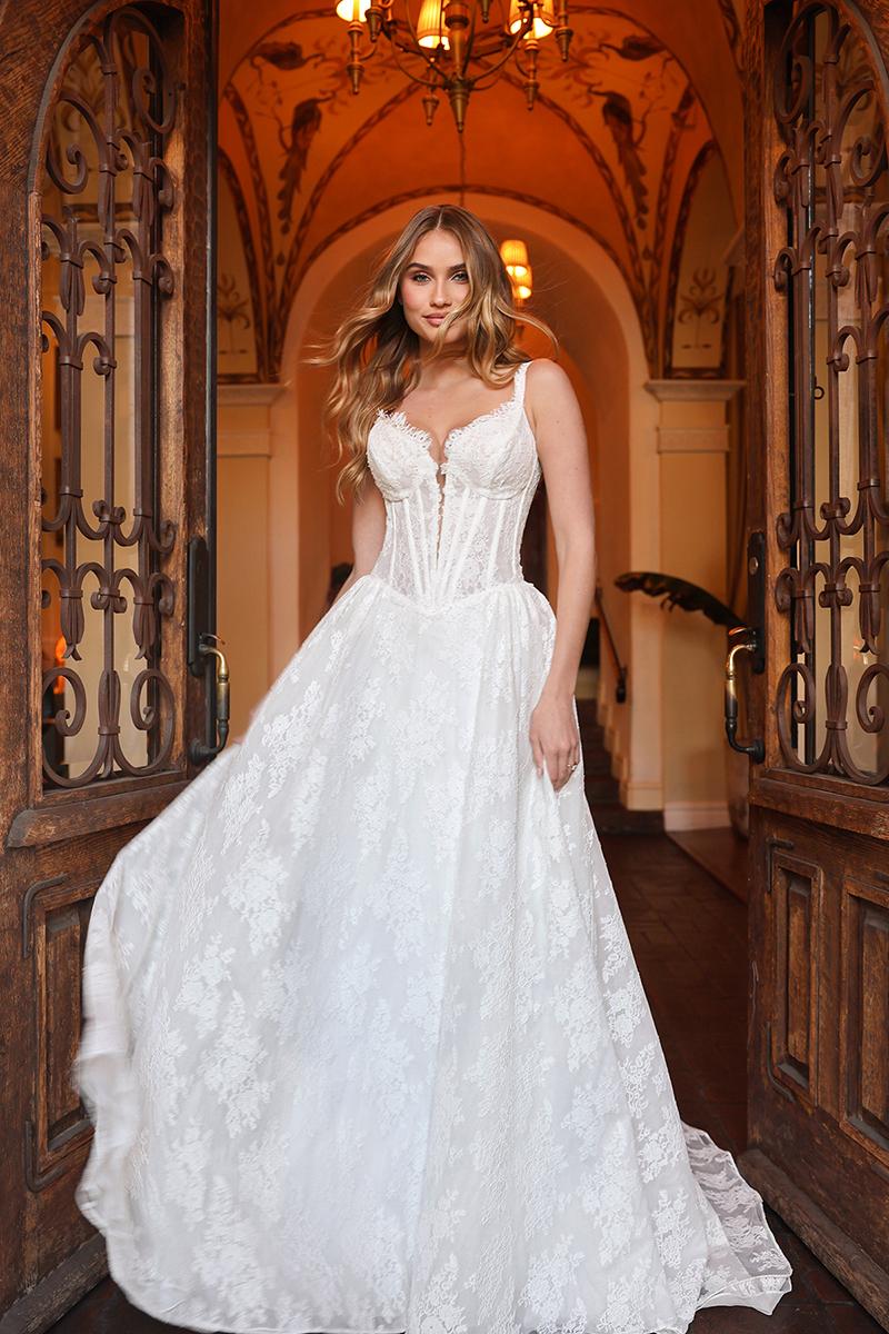 Essense Bridal Collection Style Number D4315 - 4