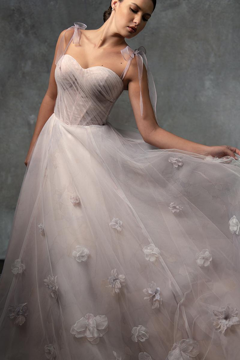 Essense Bridal Collection Style Number D4320 - 5