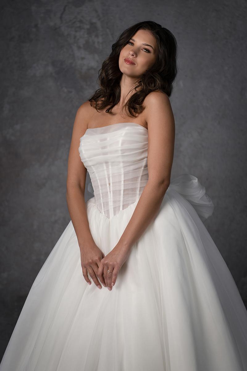 Essense Bridal Collection Style Number D4322 - 3