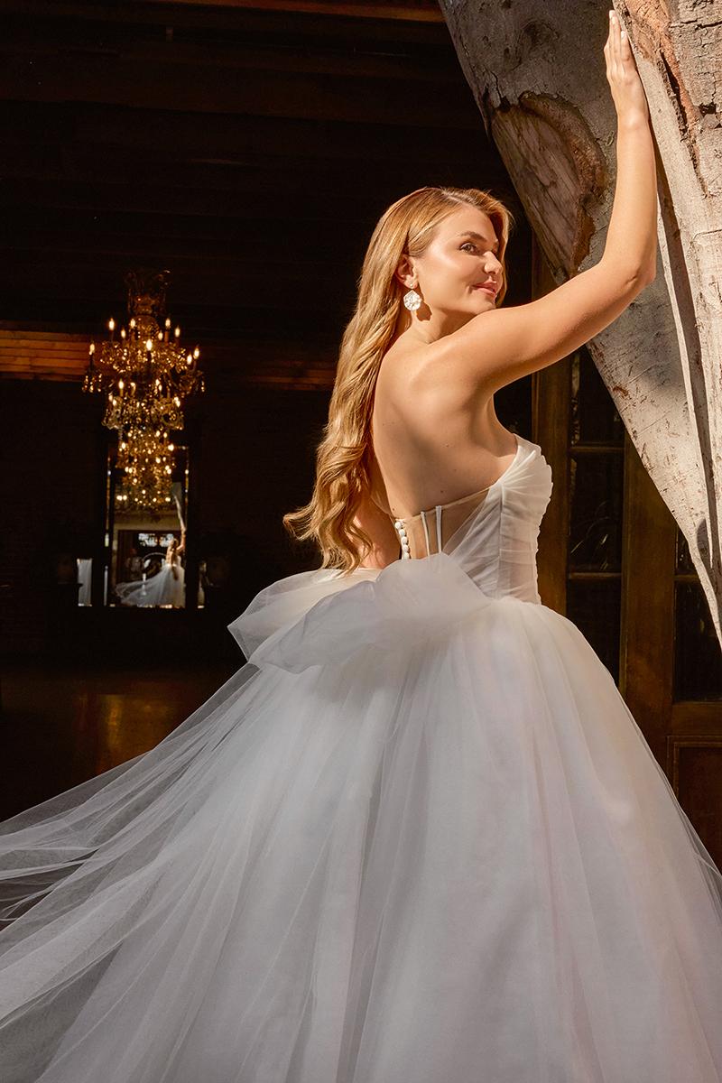 Essense Bridal Collection Style Number D4322 - 7