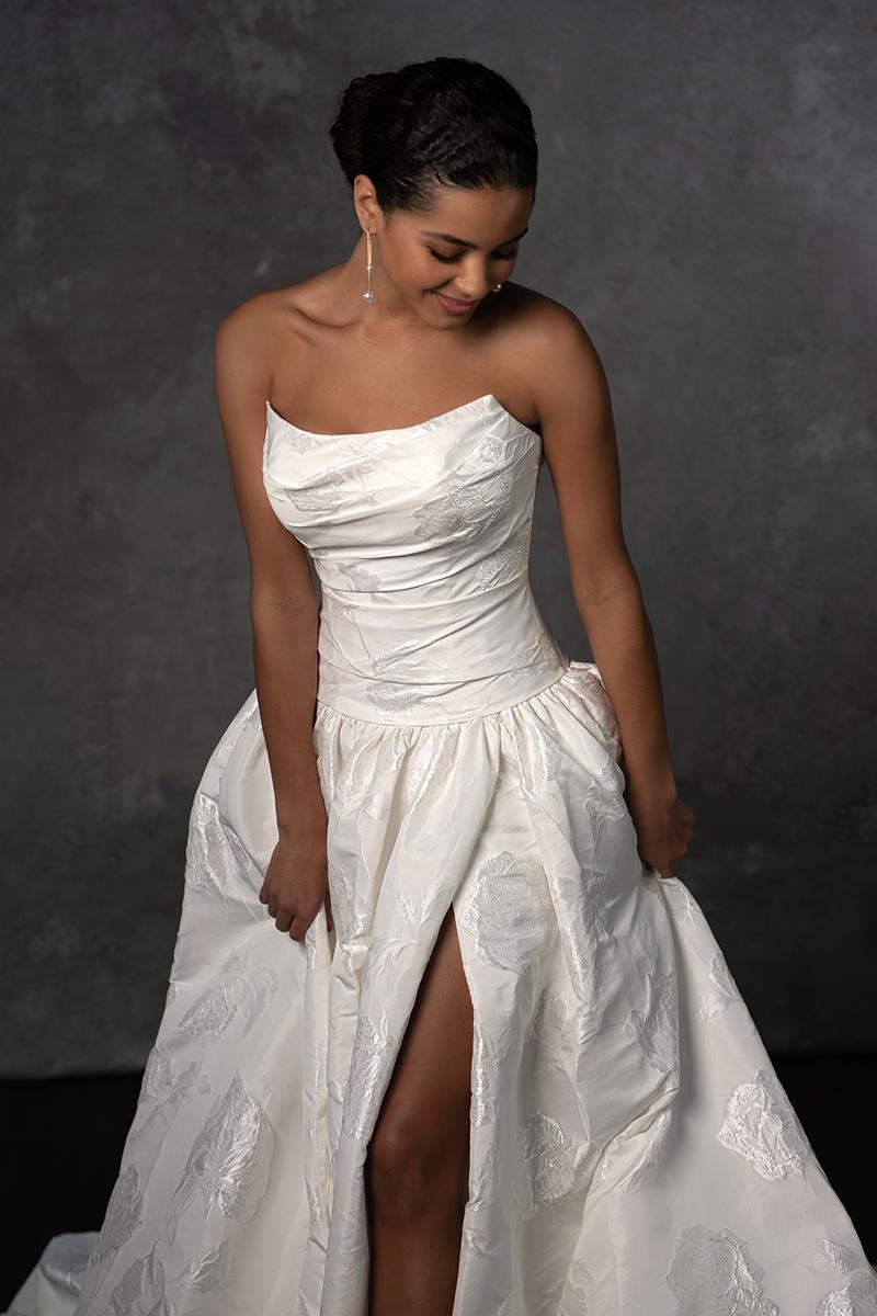 Essense Bridal Collection Style Number D4325 - 3