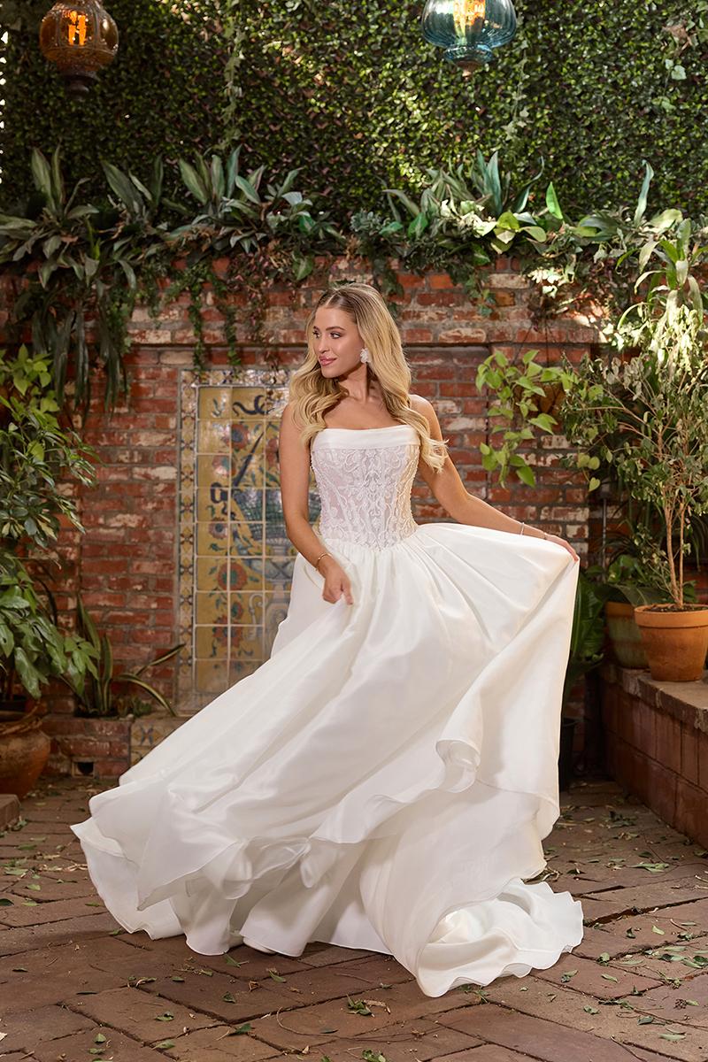 Essense Bridal Collection Style Number D4351 - 3
